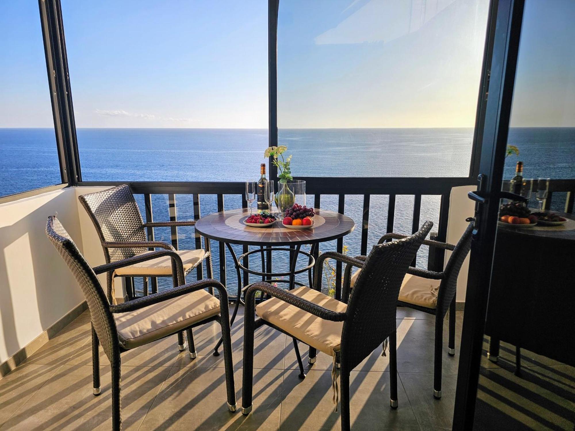 Very Romantic Seaview Apartment Patalavaca Mogan With Warm Pool Екстериор снимка