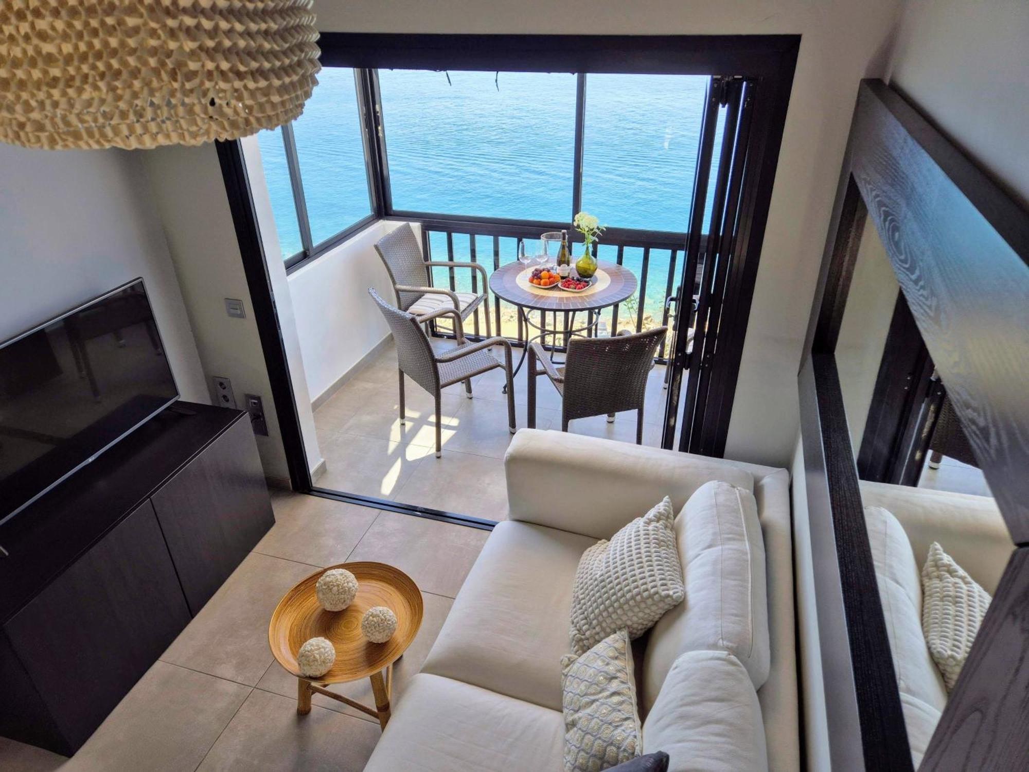 Very Romantic Seaview Apartment Patalavaca Mogan With Warm Pool Екстериор снимка